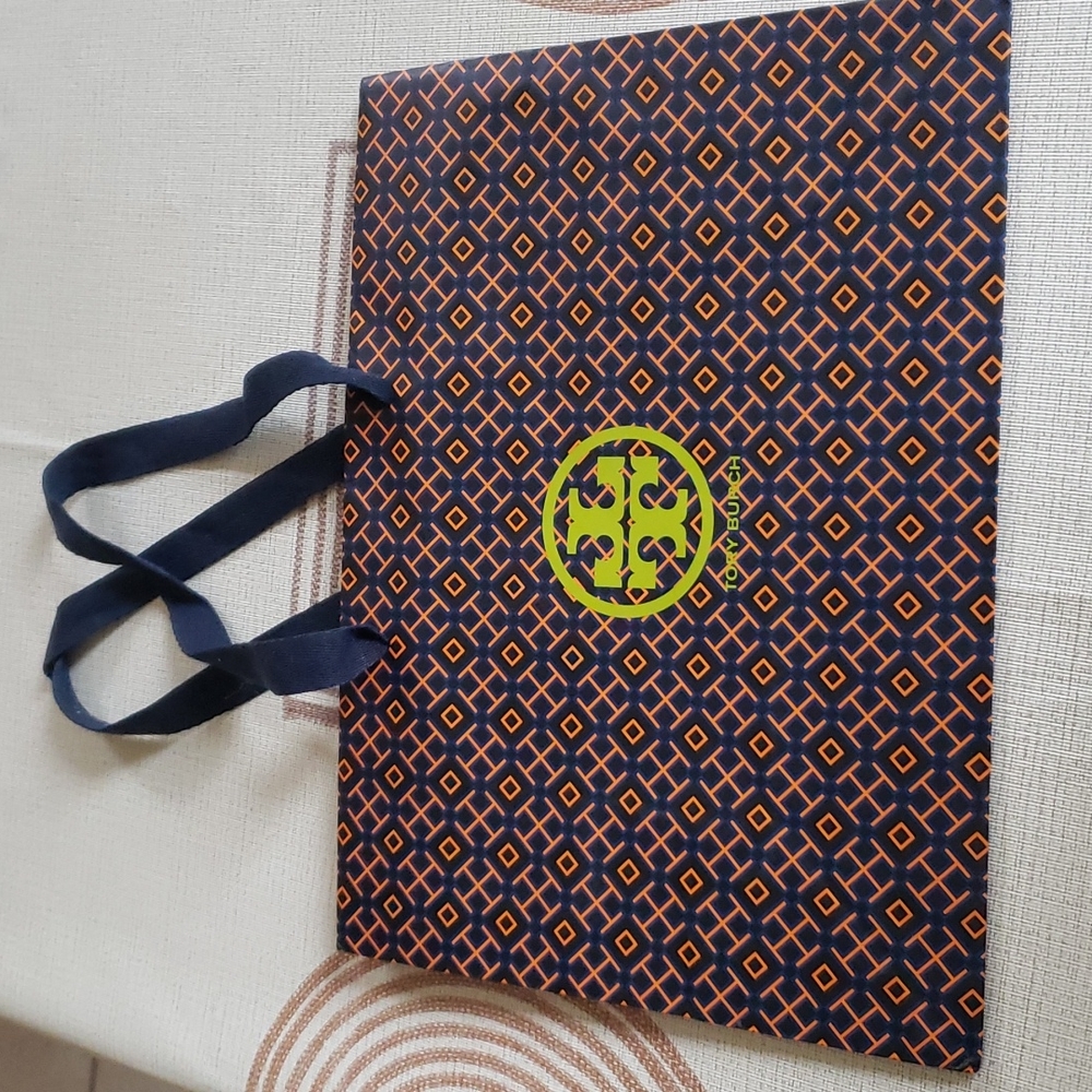 12x9" Tory Burch shopping bag